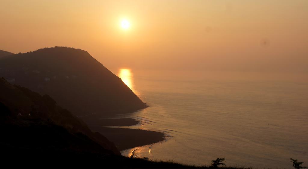 The Lyn Valley Guest House Lynton Esterno foto